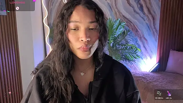 penelope tay1 online show from May 30, 2026, 5:37 am