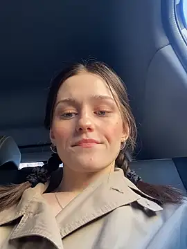 Mia Mia M online show from March 28, 2026, 2:38 pm