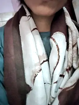 Snapshot of Babby_girl08 chatting on October 21, 2025, 7:42 am Babby girl08 online show from October 21, 2025, 7:42 am