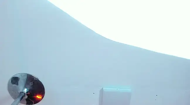 vampy dolll online show from January 6, 2025, 10:15 pm