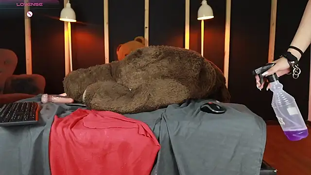 vampy dolll online show from February 26, 2025, 12:49 am