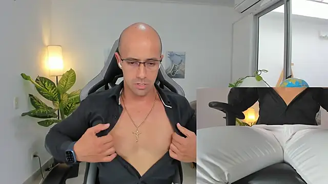 Snapshot of ryan_master_ chatting on December 19, 2024, 4:24 pm ryan master online show from December 19, 2024, 4:24 pm