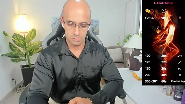 Snapshot of ryan_master_ chatting on December 21, 2024, 4:25 pm ryan master online show from December 21, 2024, 4:25 pm