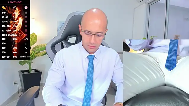 Snapshot of ryan_master_ chatting on January 4, 2025, 12:16 pm ryan master online show from January 4, 2025, 12:16 pm