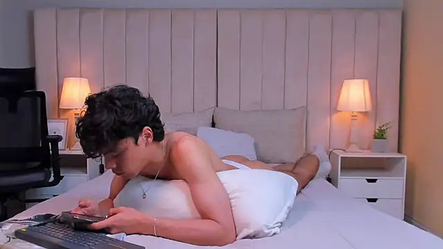 Snapshot of Dammon_Stallion chatting on January 26, 2025, 8:25 am Dammon Stallion online show from January 26, 2025, 8:25 am