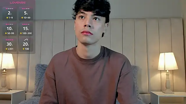 Snapshot of Dammon_Stallion chatting on February 28, 2025, 12:31 pm Dammon Stallion online show from February 28, 2025, 12:31 pm