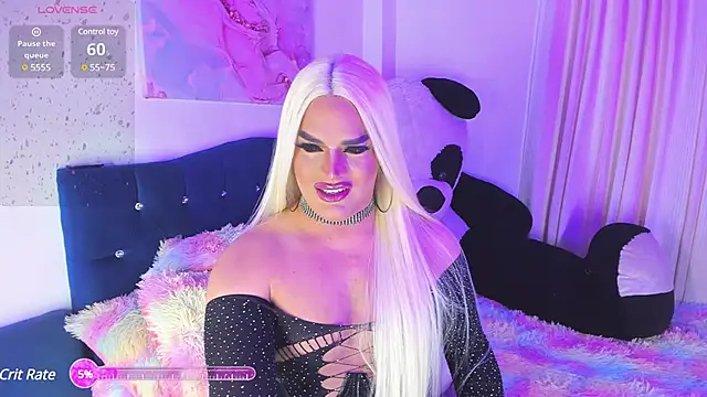 Snapshot of Missisabella_ chatting on February 2, 2025, 1:23 am Missisabella  online show from February 2, 2025, 1:23 am