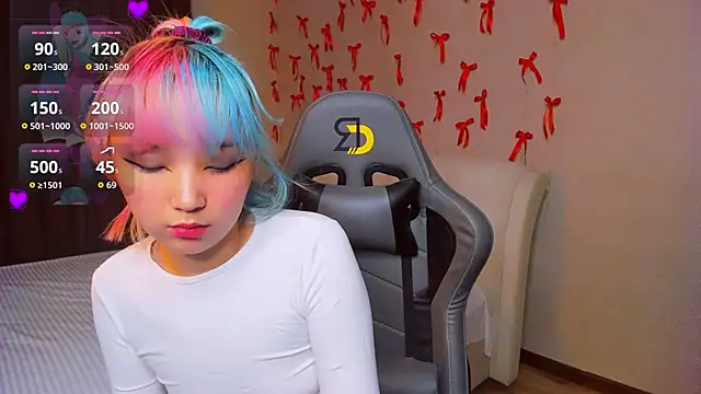 Milla Aheo online show from March 19, 2026, 1:04 pm