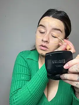 Snapshot of SaraBraun_ chatting on February 6, 2026, 6:33 pm SaraBraun online show from February 6, 2026, 6:33 pm