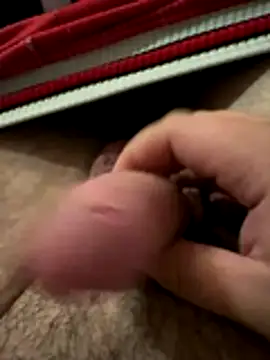 Snapshot of ouiiii27 chatting on December 1, 2025, 6:46 pm ouiiii27 online show from December 1, 2025, 6:46 pm