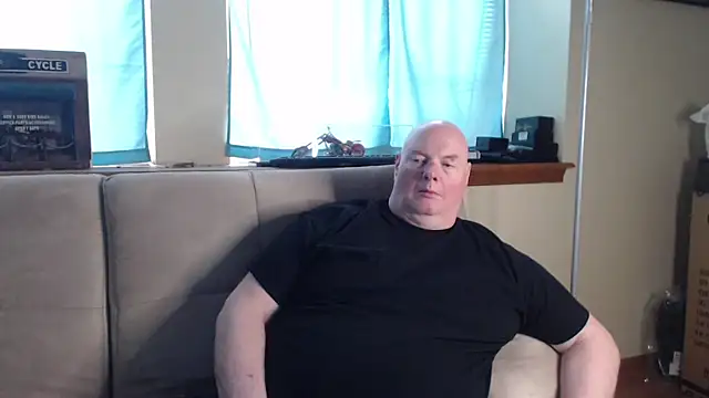 harley99574 online show from April 17, 2026, 1:36 pm