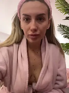 FelyJolie online show from January 19, 2025, 10:17 am