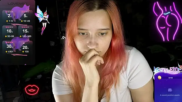 Snapshot of RachelPirce chatting on June 17, 2026, 7:04 pm RachelPirce online show from June 17, 2026, 7:04 pm