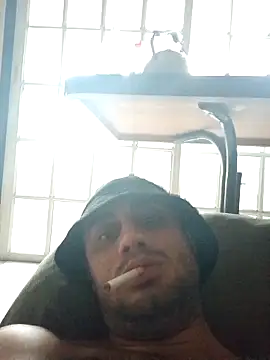 nikit42098 online show from March 16, 2026, 10:08 am