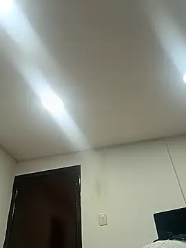 Snapshot of sasi_luna chatting on October 31, 2025, 2:18 pm sasi luna online show from October 31, 2025, 2:18 pm