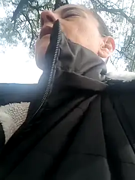 Snapshot of sasi_luna chatting on December 22, 2025, 2:14 pm sasi luna online show from December 22, 2025, 2:14 pm