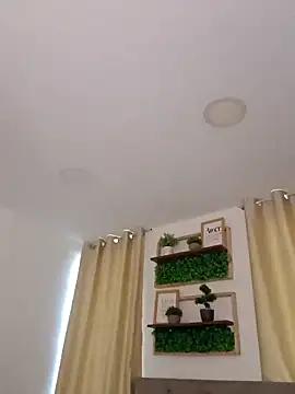 Snapshot of sasi_luna chatting on January 19, 2026, 1:37 pm sasi luna online show from January 19, 2026, 1:37 pm