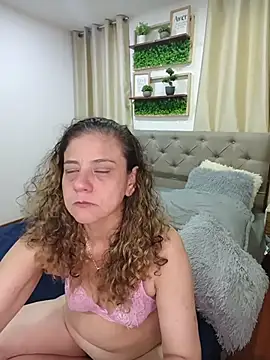 Snapshot of sasi_luna chatting on February 8, 2026, 3:21 am sasi luna online show from February 8, 2026, 3:21 am