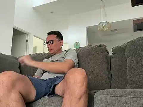 Snapshot of alex_ruiz85 chatting on September 10, 2025, 7:03 pm alex ruiz85 online show from September 10, 2025, 7:03 pm