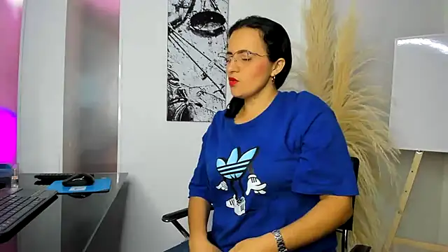 africa holmes online show from March 20, 2025, 2:08 am