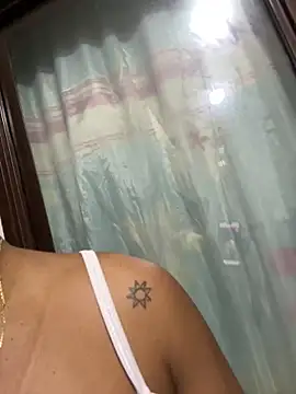 Naticol1 online show from December 21, 2025, 9:22 pm