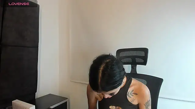 Cassie howard  online show from January 14, 2025, 5:19 am