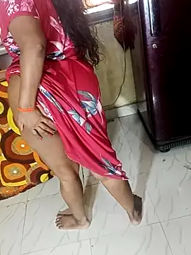  Hot-Couple online show from May 25, 2026, 11:05 am