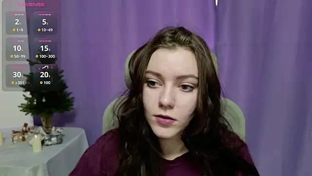 Lana  Cute  online show from January 13, 2026, 11:48 am