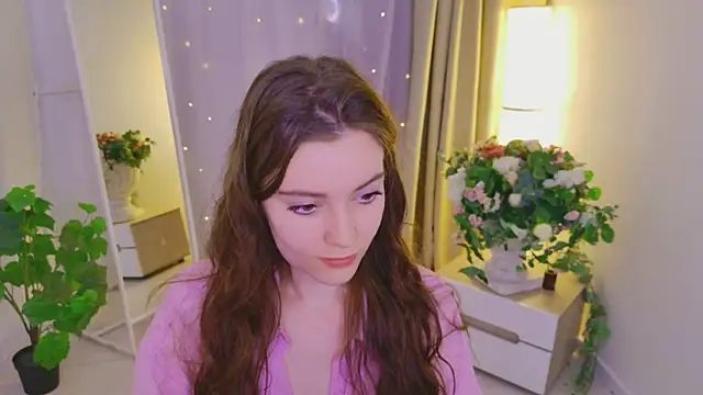 Lana  Cute  online show from June 27, 2026, 2:34 pm