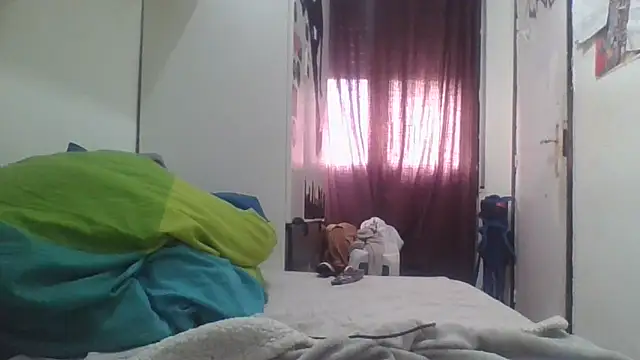 Snapshot of lunaxxxtreme chatting on February 10, 2025, 1:01 pm lunaxxxtreme online show from February 10, 2025, 1:01 pm