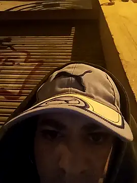 Snapshot of lunaxxxtreme chatting on February 25, 2025, 12:14 am lunaxxxtreme online show from February 25, 2025, 12:14 am