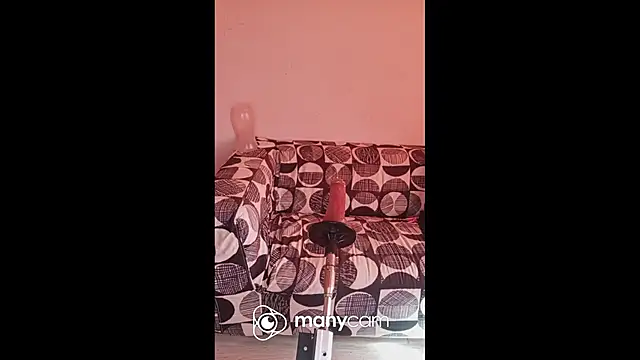 Snapshot of lunaxxxtreme chatting on March 1, 2025, 12:01 pm lunaxxxtreme online show from March 1, 2025, 12:01 pm