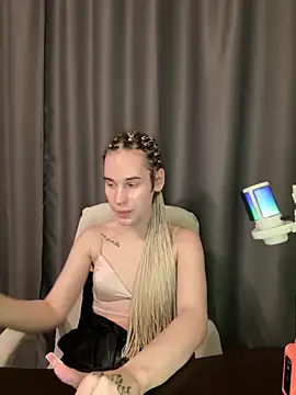 Cassie Bae online show from December 22, 2024, 2:27 pm