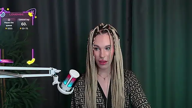 Cassie Bae online show from December 16, 2025, 4:17 am