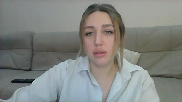 VickyLove047 online show from January 24, 2025, 7:39 pm