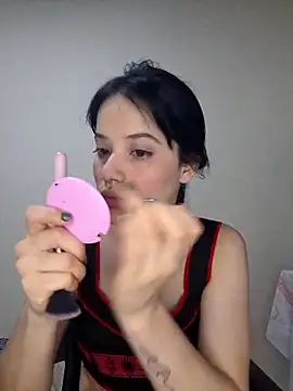 franchezkavegaaa online show from September 13, 2025, 12:05 pm