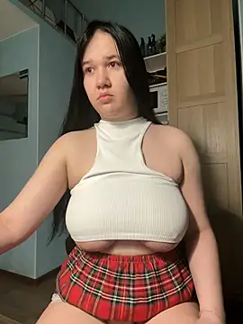 Snapshot of KillaSMilla chatting on January 9, 2025, 3:15 am KillaSMilla online show from January 9, 2025, 3:15 am