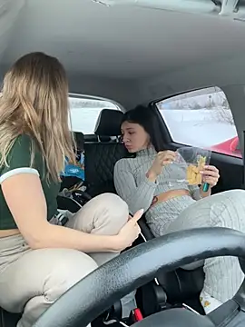 JulliaVegas online show from February 12, 2025, 2:24 am