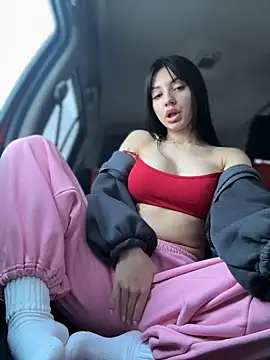 JulliaVegas online show from February 7, 2026, 2:26 am