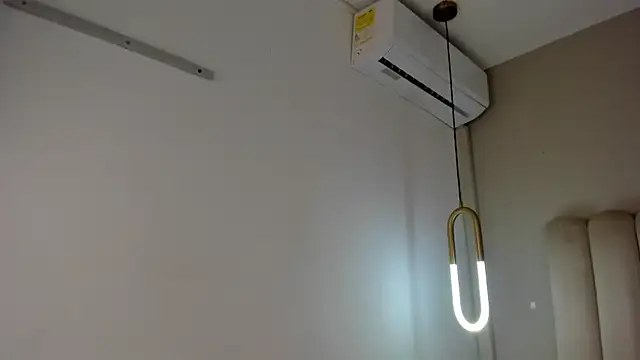 CharlotteDupontt online show from February 22, 2026, 12:58 pm