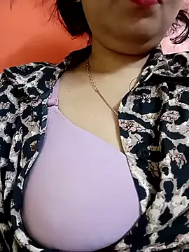 sunita-doll online show from September 26, 2025, 1:42 am