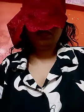 sunita-doll online show from March 24, 2026, 1:43 am