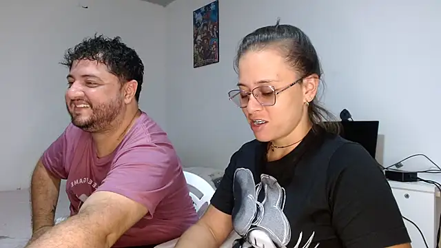 Snapshot of Paloma_Desire chatting on March 18, 2025, 6:15 pm Paloma Desire online show from March 18, 2025, 6:15 pm