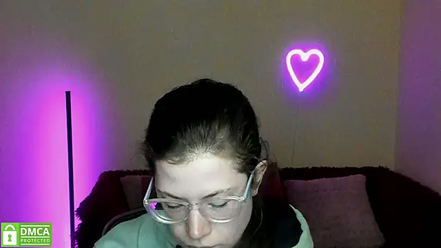 Alicia redfollow online show from March 1, 2025, 6:35 am