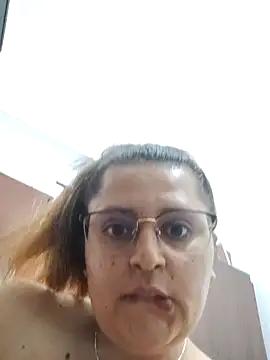 Snapshot of Miss_balloonsmila chatting on January 9, 2025, 2:54 am Miss balloonsmila online show from January 9, 2025, 2:54 am