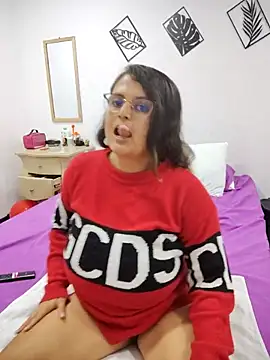 Snapshot of Miss_balloonsmila chatting on February 18, 2025, 1:32 am Miss balloonsmila online show from February 18, 2025, 1:32 am