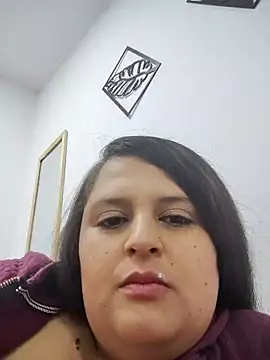 Snapshot of Miss_balloonsmila chatting on October 1, 2025, 12:16 am Miss balloonsmila online show from October 1, 2025, 12:16 am