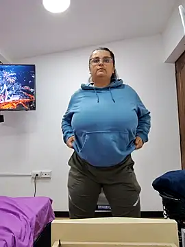 Snapshot of Miss_balloonsmila chatting on October 23, 2025, 3:06 am Miss balloonsmila online show from October 23, 2025, 3:06 am