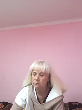 sakura blonde online show from September 25, 2025, 6:44 pm