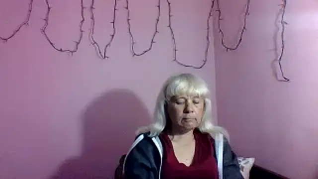 sakura blonde online show from March 28, 2026, 7:52 am